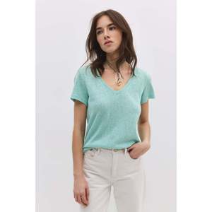 Camiseta básica de lino con cuello en V - Product Image 1