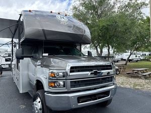 Caravane pliante imperméable N-e-x-u-s Rv R-e-b-e-l 35R 2024 d'occasion prête à la vente - Product Image 6