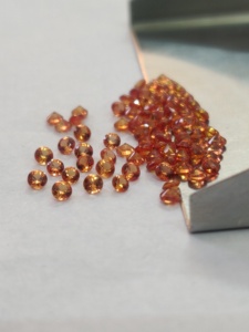 Natural Only Heated Orange Sapphire 4mm Round Brilliant Faceted Cut Excelente calidad - Product Image 6