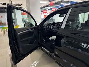 Voiture d'occasion à faible kilométrage, <span class=keywords><strong>Audi</strong></span> <span class=keywords><strong>Q3</strong></span> SUV 2026, voitures d'occasion prêtes à être expédiées - Product Image 5