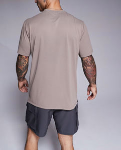 ชุดเสื้อยืดและกางเกงขาสั้นผ้าฝ้าย100% น้ำหนักเบาชุดสีตัดกันฮิปฮอประบายอากาศทรงหลวมทำจากผ้าฝ้าย - Product Image 5