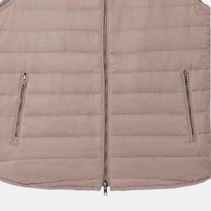 Chaqueta de Gamuza Acolchada Informal de Alta Calidad, Ajustada, Transpirable, Ecológica, Diseño Invernal, Beige, Sin Mangas, con Logotipo Frontal - Product Image 6