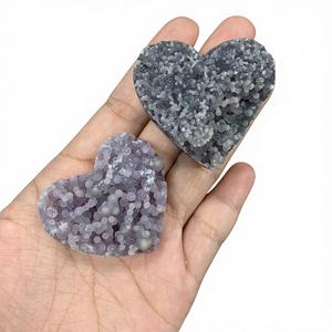 Vente en gros d'agates naturelles en forme de petit cœur, semi-polies avec surface granulée, pour la décoration intérieure, cristal décoratif - Product Image 4