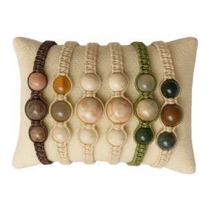 Elegante pulsera ajustable hecha a mano con cuentas de piedra natural para mujer estilo bohemio chic perfecta para regalos o accesorios diarios - Product Image 4