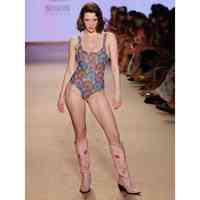 Venta caliente con precio razonable Traje de baño negro Cuentas hechas a mano para nadador Monokini Traje de baño de una pieza Trajes de baño sexy