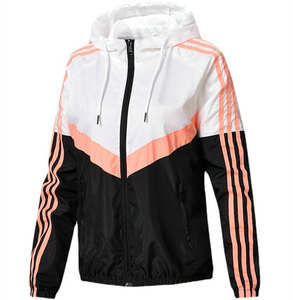 Veste de sport décontractée pour femme, logo personnalisé OEM ODM, design varsity à séchage rapide avec fermeture à bouton unique, satin pour l'hiver - Product Image 2