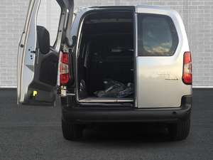 Nueva Camioneta de Reparto Toyota Proace City L1 Eléctrica con Transmisión Automática Tipo Caja, 100 kW (136 hp) - Product Image 6