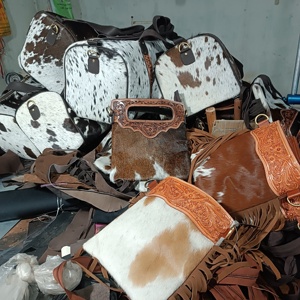 Ready-to-Stock Women's Bohemian Western Style Sling <b>Tote</b> <b>Bag</b> Hand <b>Tooled</b> Floral Solitaire Design Cowhide Leather With Hair - Product Image 4