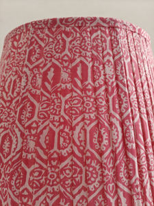 โคมไฟผ้าฝ้ายจับจีบสไตล์อุตสาหกรรมทำด้วยมือน้ำหนักเบาเป็นมิตรกับสิ่งแวดล้อมลายโบฮีเมียนสีชมพูอมเขียวไม่เหมือนใคร - Product Image 6