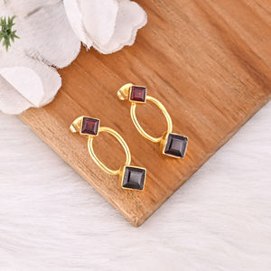 ต่างหูเงินแท้ 925 ชุบทอง ประดับพลอยโกเมนโมซัมบิก คุณภาพพรีเมียม ดีไซน์ทันสมัย ขายส่งราคาถูก - Product Image 2