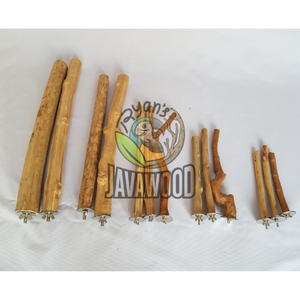 Una elección ecológica, esta percha para pájaros de esquina XL está construida con madera sólida sostenible y hecha a mano en Indonesia - Product Image 1