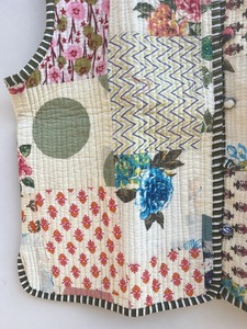 Chaqueta de Algodón con Mangas Cortadas para Fiestas, Chaqueta Boho con Parches, Moda Femenina, Chaqueta Corta Acolchada con Parches, Regalos para Ella - Product Image 2