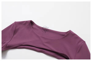 Ensemble de vêtements de sport pour femmes avec logo personnalisé, haut de yoga, leggings, tenue de course, respirant, séchage rapide, écologique, vêtements de sport pour la salle de sport et la remise en forme - Product Image 2