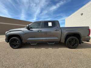Toyota Tundra SR5 2025 SUV Gris, Faros LED, Transmisión Automática, Neumáticos R19, Motor de Gasolina, 5 Asientos, Interior de Tela - Product Image 4