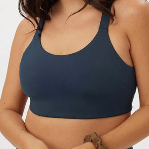 2025 Wholesale Women Simple Front Custom Logo Cross <b>Backless</b> Seamless Yoga Gym <b>Sport</b> <b>Bra</b> High Quality Made in Pakistan - Product Image 3