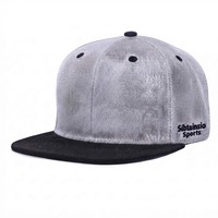 Casquette Snapback en daim gris personnalisée avec visière plate noire, logo brodé de qualité supérieure, casquette de baseball streetwear, casquette ajustable hip hop