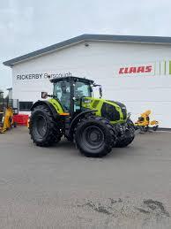 Tracteur à chenilles CLAAS AXION 2504 4x4 de qualité supérieure pour opérations sur terrain accidenté - Product Image 2