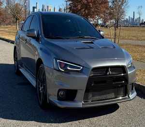 Sedán Deportivo Turbo de Alto Rendimiento 2024, 4 Puertas, Opción AWD, Carrocería Aerodinámica, Refrigeración Mejorada y Suspensión Deportiva - Product Image 6