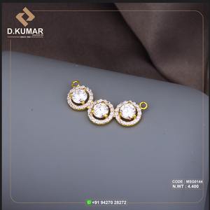 Colliers pendentifs en or 22 carats élégants en diamant blanc Mangalsutra Bijoux de mode à la mode - Product Image 1