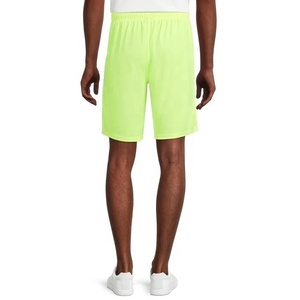 Pantalones cortos de entrenamiento con logotipo estampado de baloncesto personalizados para hombre, pantalones cortos transpirables de malla de diseño sólido para gimnasio y correr - Product Image 2