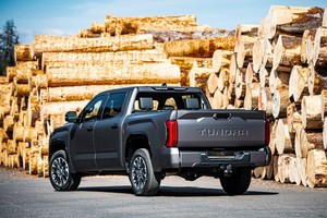 Toyota Tundra 4x4 2022 GCC d'occasion, transmission intégrale, sièges en cuir, régulateur de vitesse adaptatif, automatique, caméra de recul 360°, 5 places, éclairage LED, écran tactile - Product Image 6