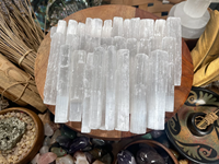 Vente en gros MUNTAHA AGATE Premium – Baguettes de cristal de sélénite brutes gravées de 4 pouces, mosaïque sphérique, pierre de Reiki écologique, cadeau