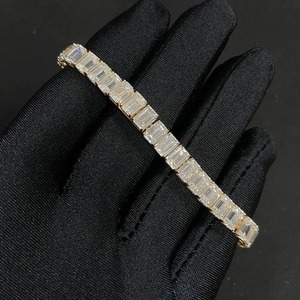 Bracelet en argent sterling 925 avec testeur de diamants de laboratoire taillés en émeraude blanche-Cadeau réussi pour lui/elle avec perle de moissanite - Product Image 2