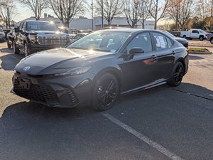 Toyota Camry SE 2025 d'occasion, propre, essence/électrique, traction avant - Product Image 3
