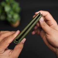 Dompet Lipat Kulit Chrome Tan Premium Buatan Tangan Pendek Tahan Lama Klasik dengan Penutup Kancing Jepret Multi-Fungsi Unisex