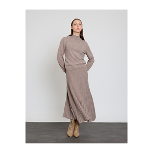 Suéter Clásico de Cuello Alto - Product Image 3