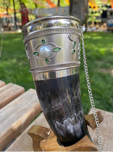 Tasse à corne à boire de style viking fabriquée à la main Design animal poli Portable matériau organique de haute qualité pour l'artisanat naturel - Product Image 2