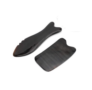 Masseur facial en corne de buffle, planche Gua Sha pour le lifting du visage et le grattage - Product Image 3