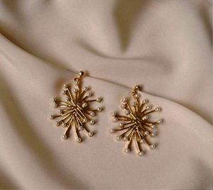 ต่างหูประดับลูกปัดหลากหลายแบบ ดีไซน์เฉพาะตัว สำหรับผู้หญิง เหมาะสำหรับงานปาร์ตี้ ราคาสุดคุ้ม - Product Image 3