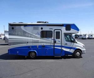 Nouvelle conception de camping-cars tout-terrain 4x4 personnalisés, camping-cars Sprinter, nouveaux camping-cars Mercedes Be1nz, caravanes pour le camping - Product Image 3