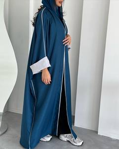 Abaya en soie noire faite à la main avec une belle broderie blanche, tenue de fête musulmane traditionnelle pour adultes - Product Image 4