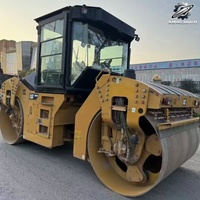 Rouleau compresseur vibrant à double tambour CAT CB64B d'occasion, Caterpillar d'origine, 12 tonnes, en bon état de fonctionnement, à vendre