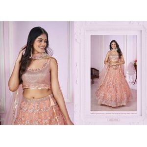 Vestido de fiesta bordado Zari de hilo de Georgette clásico Lehenga Choli para ocasiones tradicionales y festivas elegantes - Product Image 1