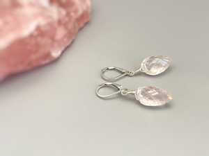 Boucles d'oreilles pendantes en argent sterling 925 de style vintage avec pierre précieuse en quartz rose naturel plaqué or à la mode pour mariage ou cadeau - Product Image 4