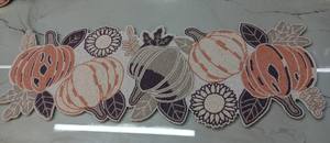 Fournisseur et fabricant en gros de chemins de table perlés par Refratex India, fabriqué en Inde pour une qualité supérieure et un prix bas - Product Image 2