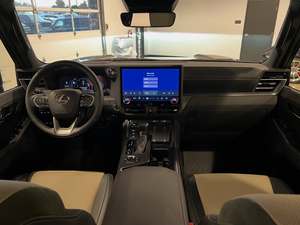 รถ Lexus GX 550 Overtrail+ ปี 2024 มือสอง - Product Image 4