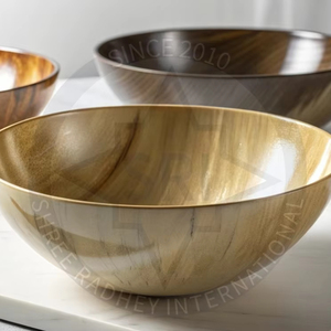 Cuenco de cuerno de búfalo natural hecho a mano, accesorio de comedor de lujo ecológico en embalaje de cartón - Product Image 1