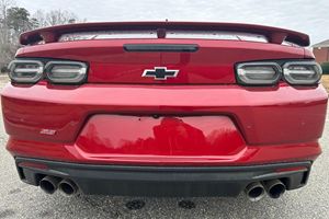 Chevrolet Camaro 2SS Sedán 2019 USADO ~15,500 Millas, Motor V8 Turbo de 6.2 Litros, Neumáticos R20, Interior Oscuro, Color Rojo Granate Tintcoat, Bajo Kilometraje - Product Image 5