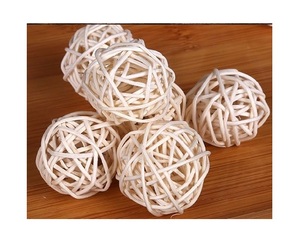 Venta al por mayor Pelota de ratán natural de juguete para gatos, hámsteres de Vietnam con alta calidad Bolas de Sauce de ratán de juguete - Product Image 4