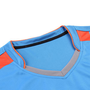 Nouveau fabricant 2025 uniforme de tennis pour hommes vente en gros de vêtements de tennis en polyester 100% personnalisés avec couleur et logo personnalisés Service OEM - Product Image 3