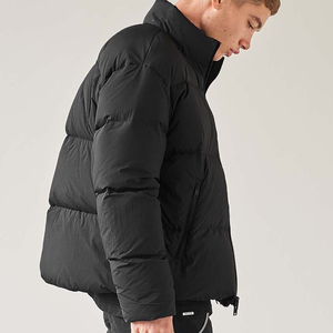 Service personnalisé d'OEM de haute qualité rembourrage épais Streetwear de luxe en forme de boîte doudoune pour les vestes de style décontracté des hommes - Product Image 3
