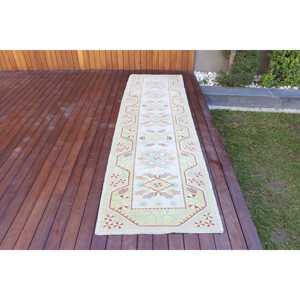 พรมวิ่งสไตล์ตุรกี ขนาด 2.7x9.2 ฟุต สีขาวลายจุด วินเทจ ทำจากขนสัตว์ - Product Image 1