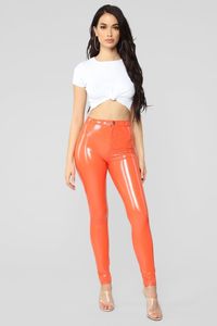 Pantalones largos de cuero PU negros personalizados para mujer, diseño ajustado a la moda de cintura alta, de talla grande, transpirable, para invierno, adecuado para la oscuridad - Product Image 4