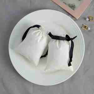 Bolsas de Embalaje de Joyería Personalizadas de Algodón Blanco Ecológico de 8*10 cm, Impresión de Serigrafía, para Anillos, Colgantes, Pulseras, Pendientes, Reciclables - Product Image 4