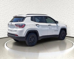 Jeep Compass Latitude FWD 2.4L I4 6 Velocidades Automático Aisin 2018 Usado - LISTO PARA ENVIAR - Product Image 3