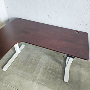 Escritorio de Oficina FlexiCorner HO2A3S_A1 de 110x160cm en Madera de Caucho con 3 Juntas Eléctricas - Product Image 6